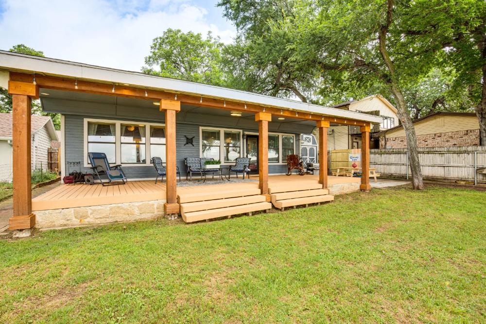 Private Dock and Deck Eagle Mountain Lake Retreat!